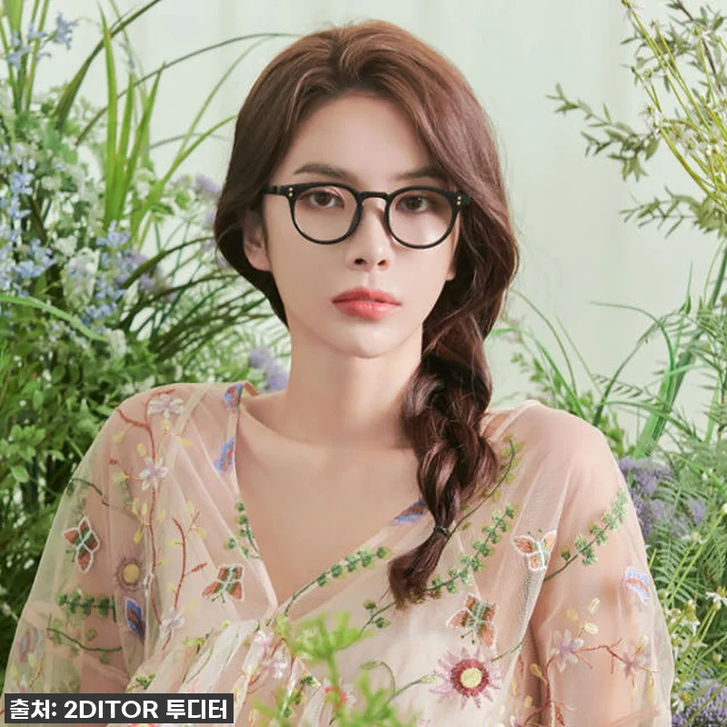 가벼운 동글이 투명 뿔테 안경테 시력 관련 이미지 4