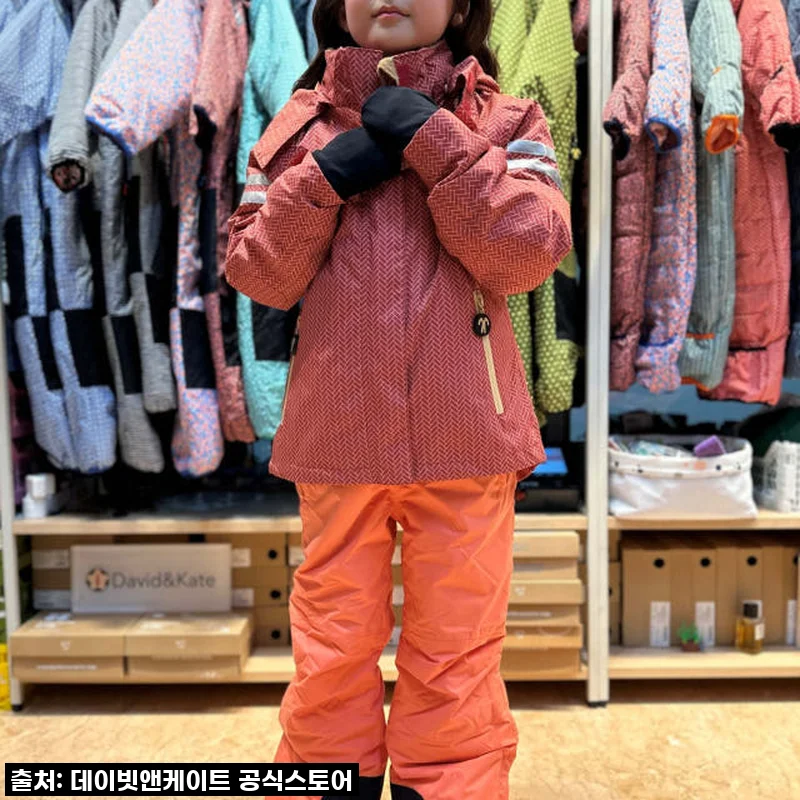 스키 시즌 제대로 즐기자! 데이빗앤케이트 주니어 스키복, 우리 아이 겨울 필수템 등극!