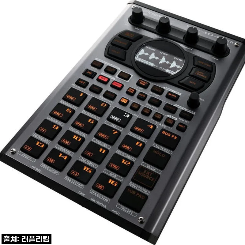 롤랜드 Roland 샘플러 비트메이킹 SP-404 MK 2