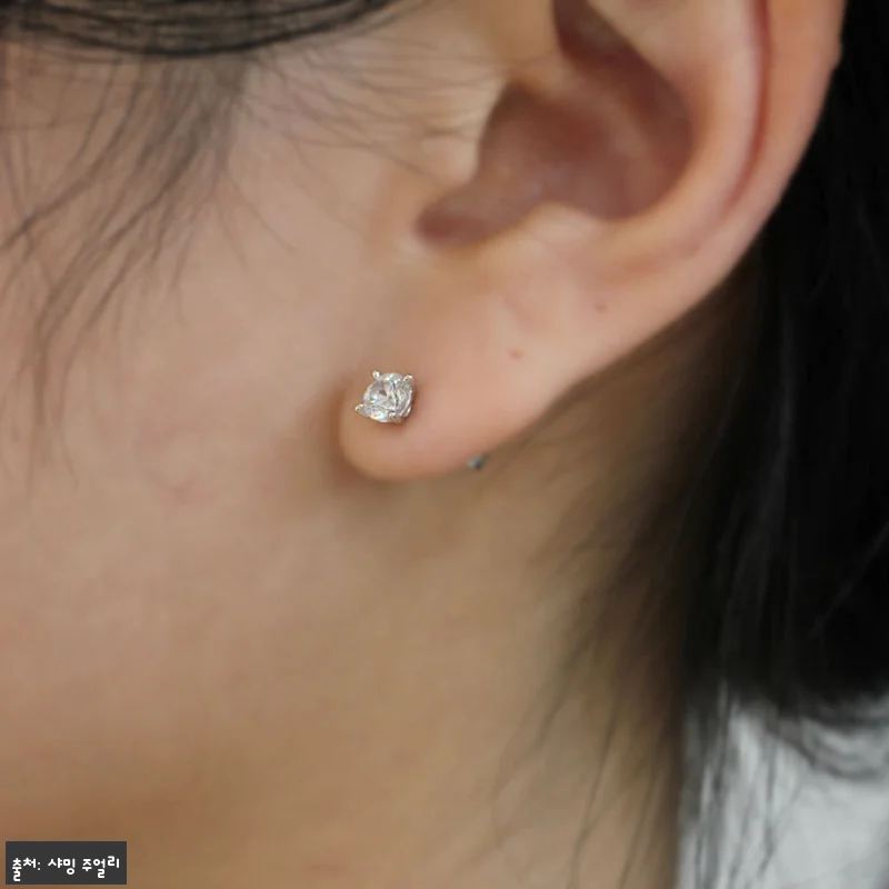3부 천연 다이아 4프롱 귀걸이, 예 관련 이미지 3