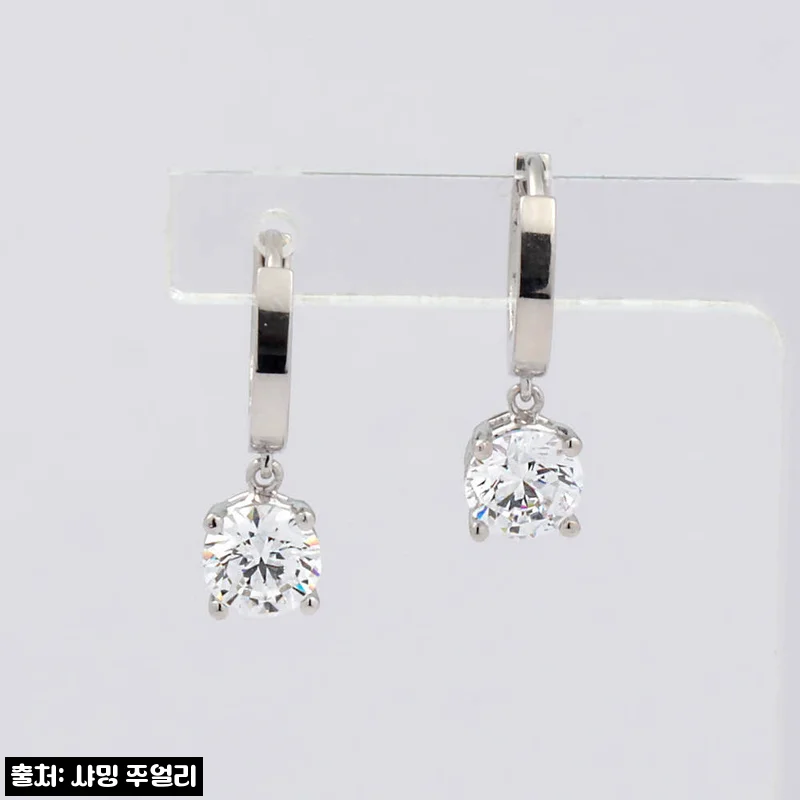 Home 76 3부 5부 천연 다이아 귀걸이, 결혼기념일 선물로 눈여겨볼 4프롱 원터치 이슈템